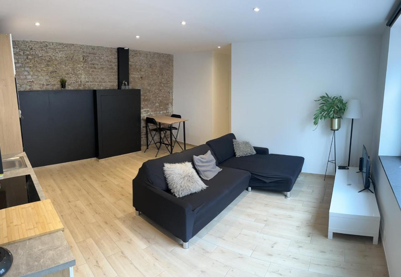 100% Renovated - Quiet Appartment Liege Luaran gambar