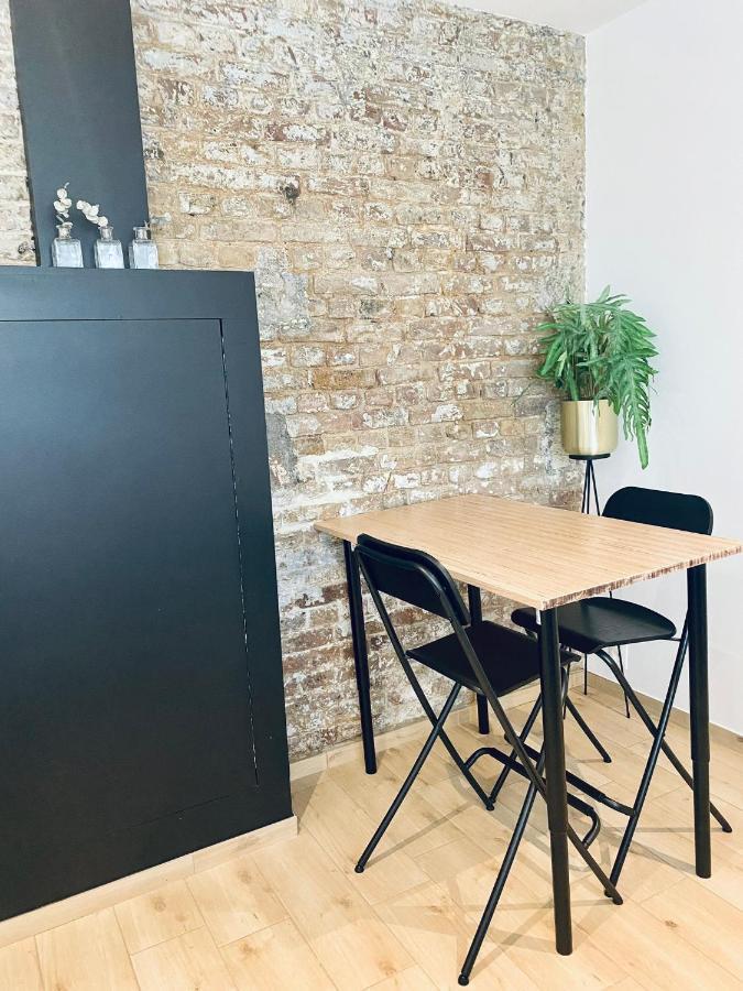 100% Renovated - Quiet Appartment Liege Luaran gambar